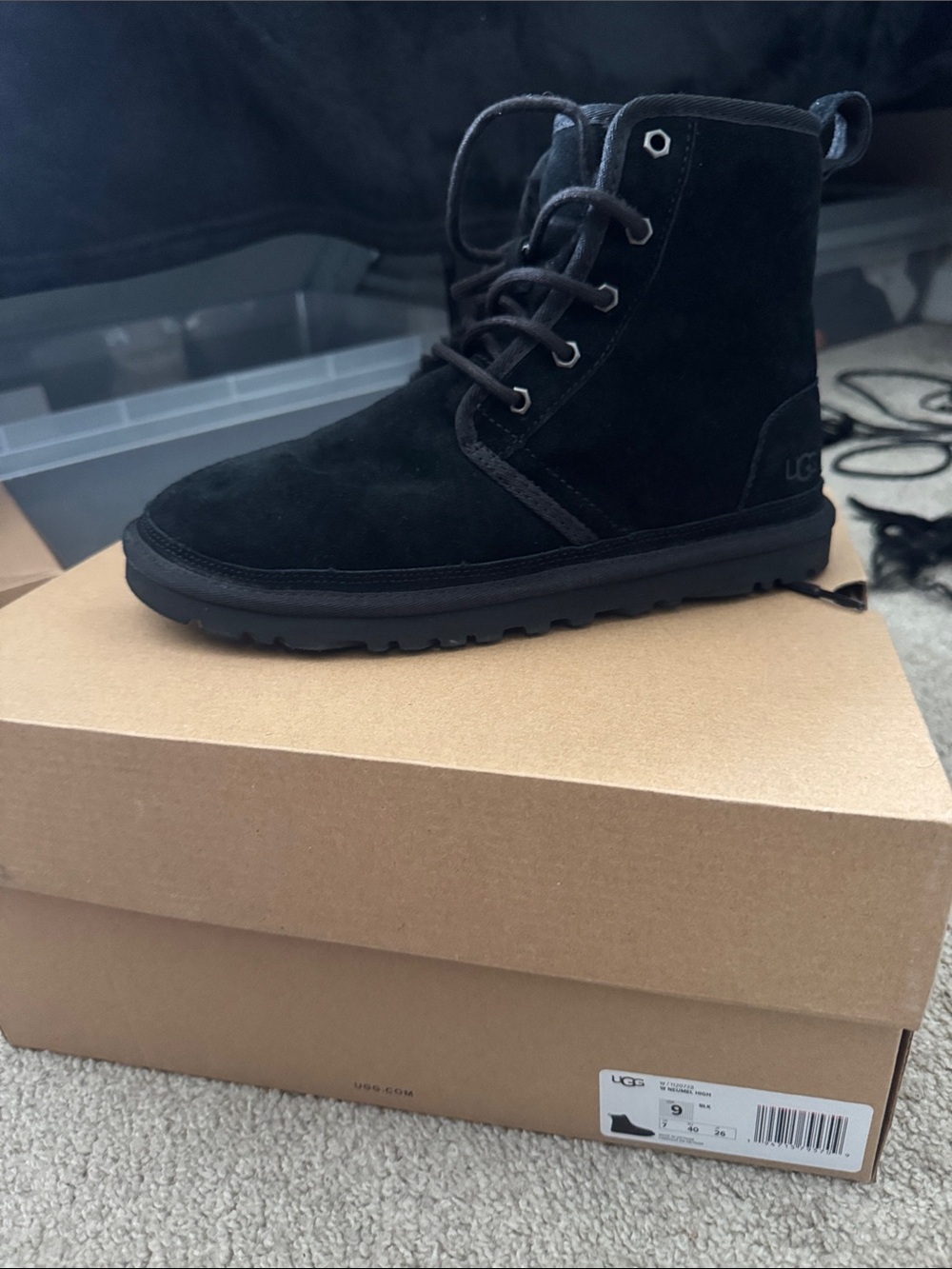 UGG Men’s Black Suede Chukka Boot